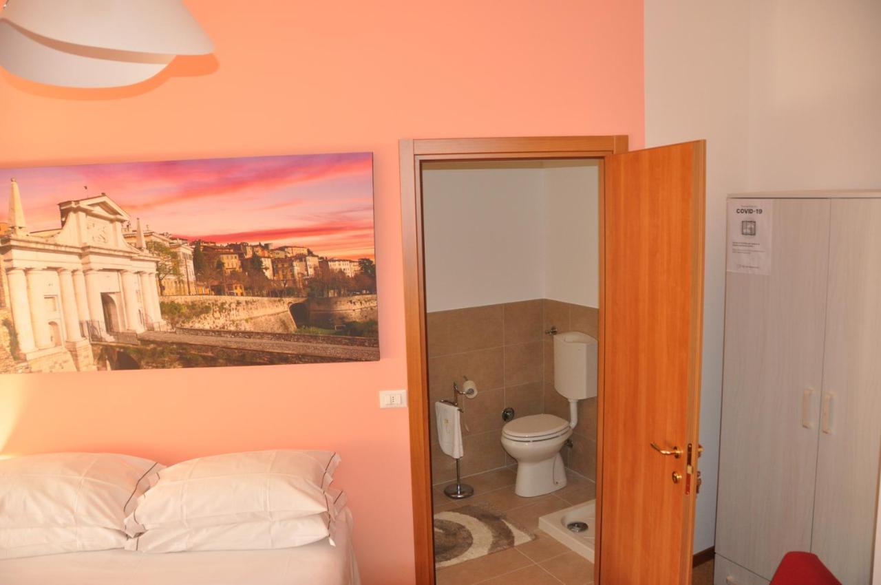 Citywalls Guest House Bergamo Eksteriør billede