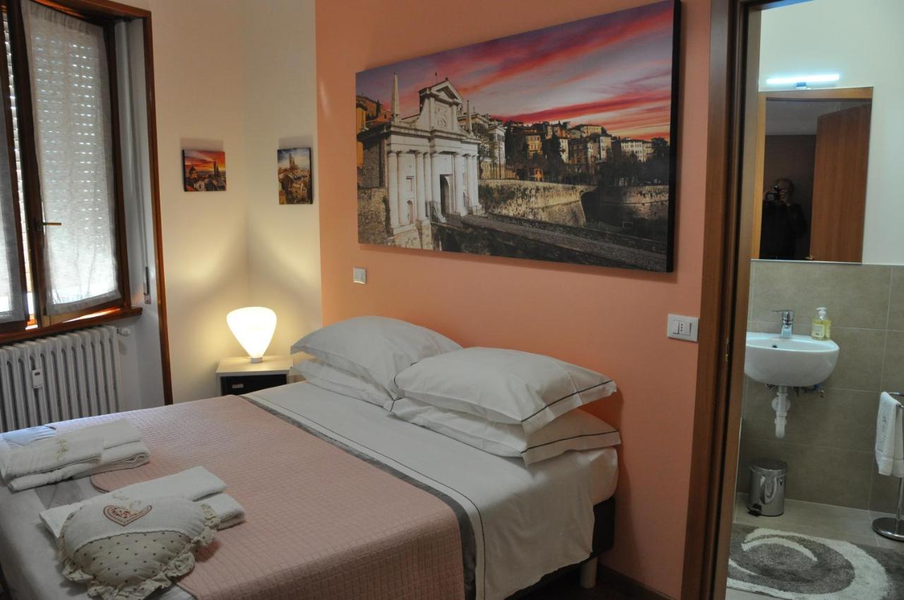 Citywalls Guest House Bergamo Eksteriør billede