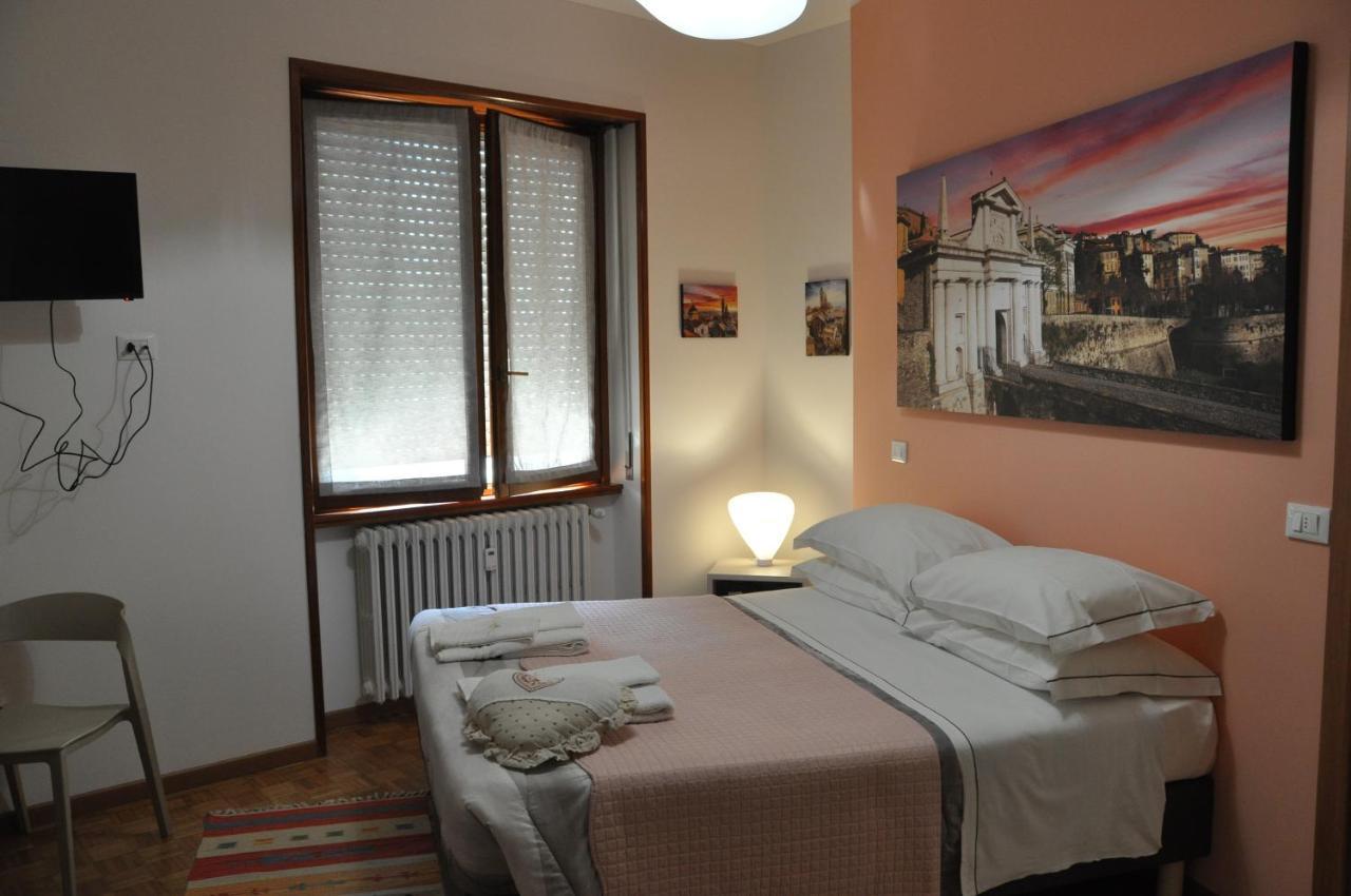 Citywalls Guest House Bergamo Eksteriør billede