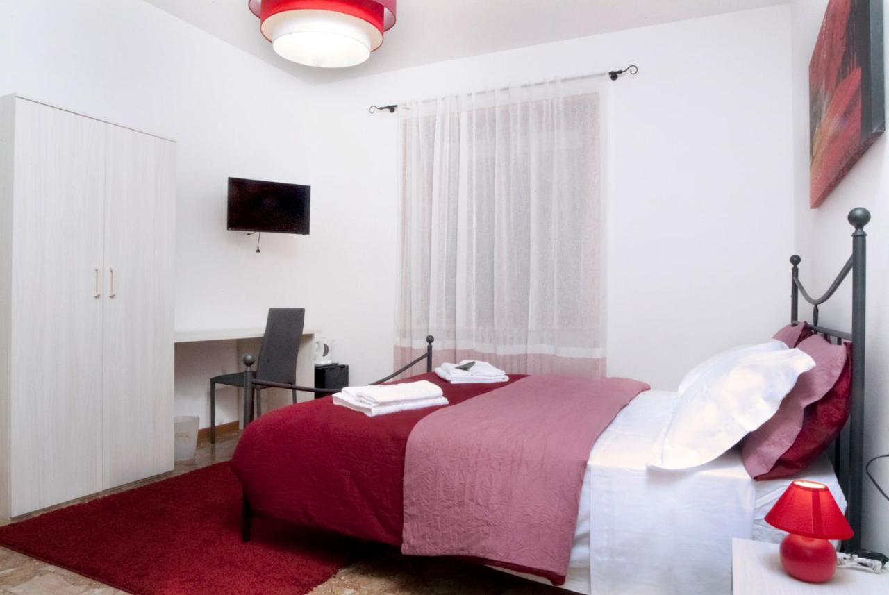 Citywalls Guest House Bergamo Eksteriør billede