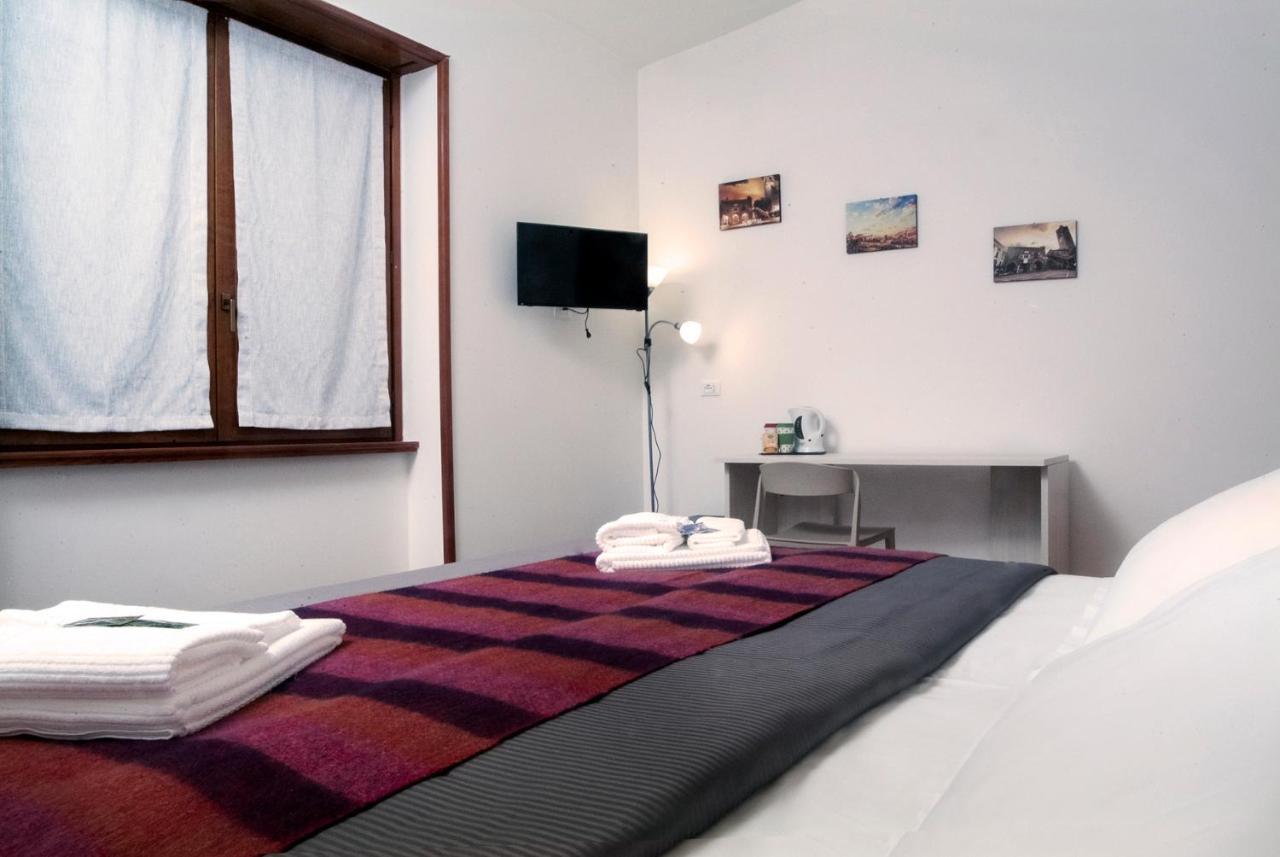 Citywalls Guest House Bergamo Eksteriør billede
