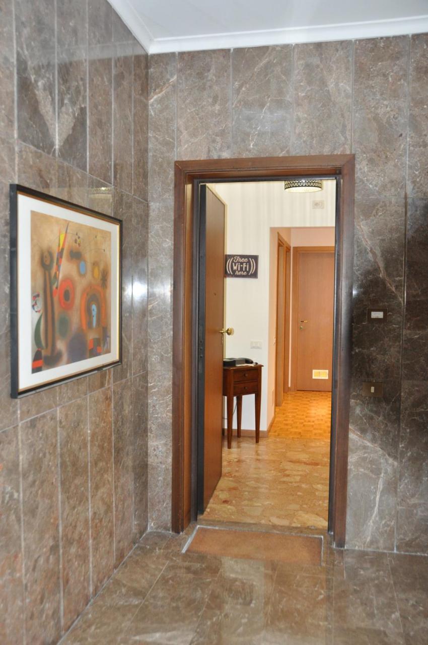 Citywalls Guest House Bergamo Eksteriør billede