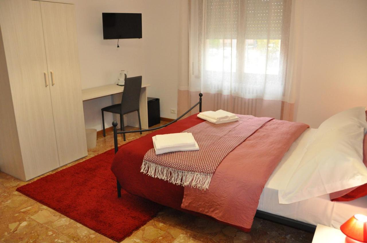 Citywalls Guest House Bergamo Eksteriør billede