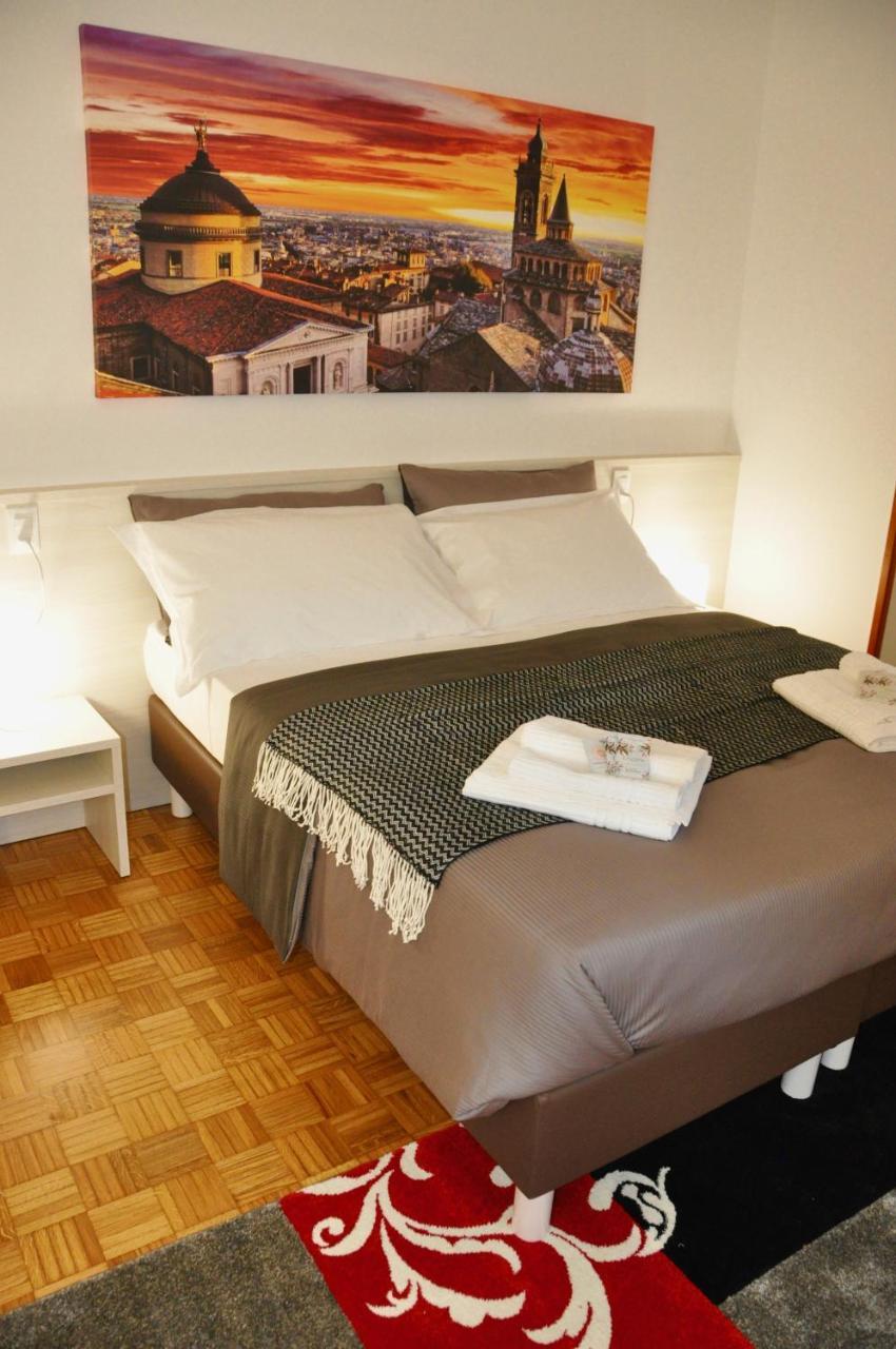 Citywalls Guest House Bergamo Eksteriør billede