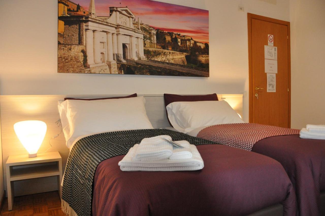 Citywalls Guest House Bergamo Eksteriør billede
